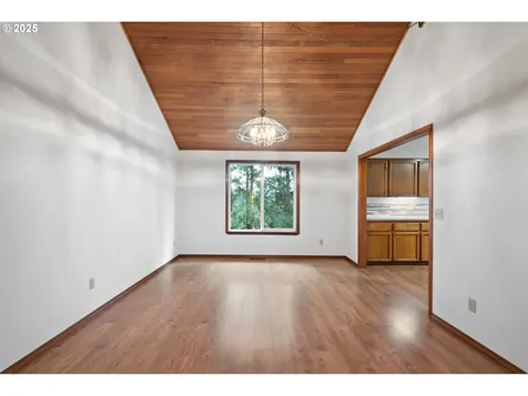 4415 Poplar Way Longview WA 98632