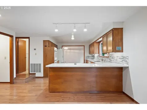 4415 Poplar Way Longview WA 98632