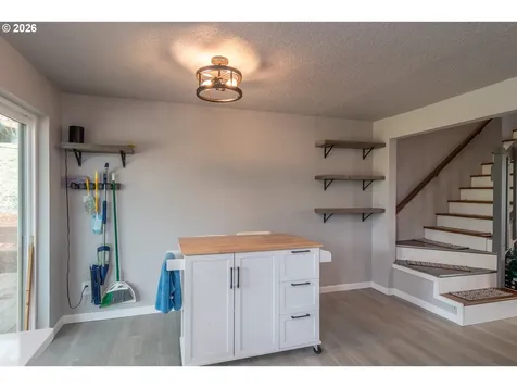 924 NE Central Street Roseburg OR 97470
