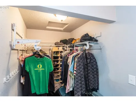 924 NE Central Street Roseburg OR 97470