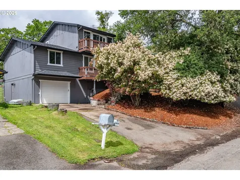 924 NE Central Street Roseburg OR 97470