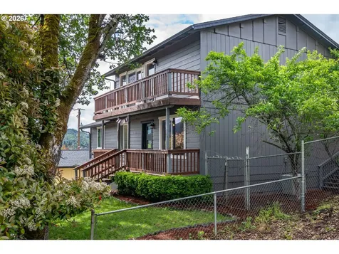 924 NE Central Street Roseburg OR 97470