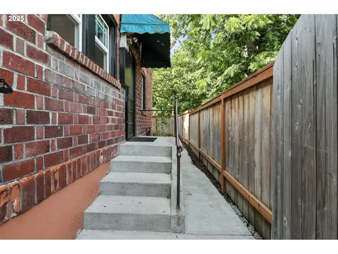 604 E 19th Street Vancouver WA 98663