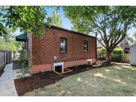 604 E 19th Street Vancouver WA 98663