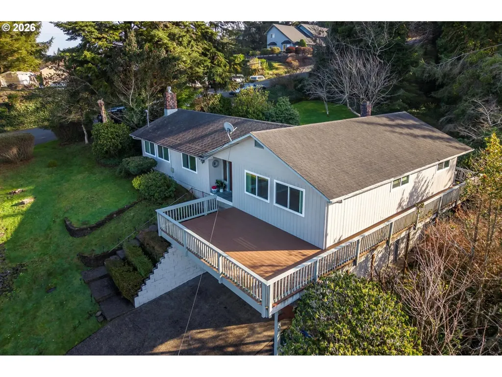 1376 D Street Coos Bay OR 97420