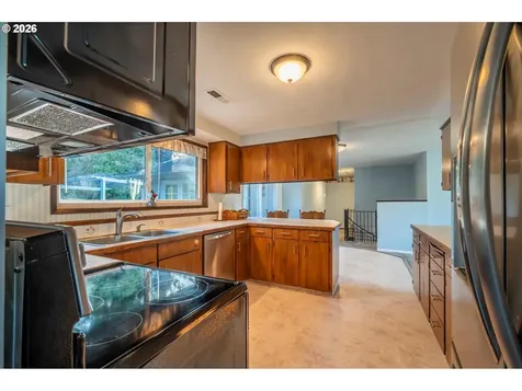1376 D Street Coos Bay OR 97420