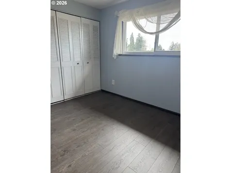 1376 D Street Coos Bay OR 97420