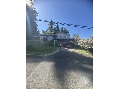 1376 D Street Coos Bay OR 97420