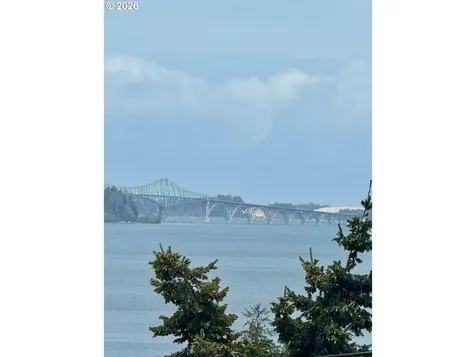 1376 D Street Coos Bay OR 97420