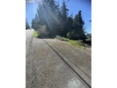 1376 D Street Coos Bay OR 97420