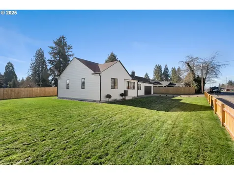 117 NW 9th Street Battle Ground WA 98604