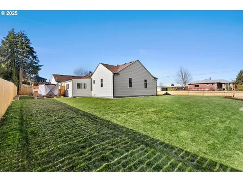 117 NW 9th Street Battle Ground WA 98604
