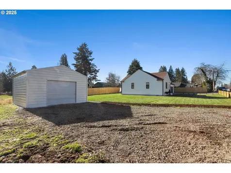 117 NW 9th Street Battle Ground WA 98604
