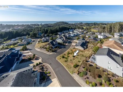 6100 SE Jetty Avenue Lincoln City OR 97367