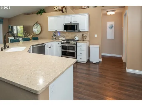 1067 54th Street Washougal WA 98671
