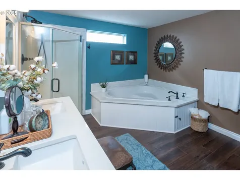 1067 54th Street Washougal WA 98671