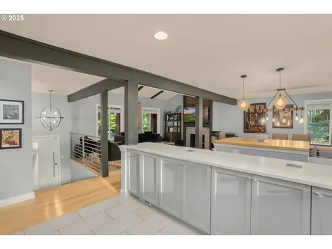 18863 Indian Springs Road Lake Oswego OR 97035