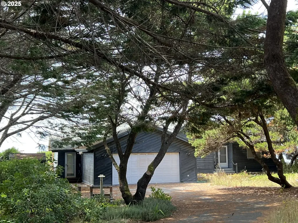 33636 Ophir Road Gold Beach OR 97444