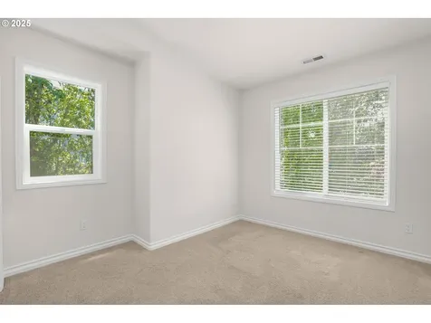10494 NW Forestview Way Portland OR 97229