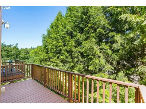 10494 NW Forestview Way Portland OR 97229
