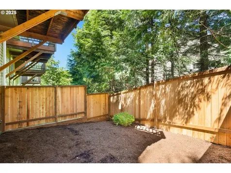 10494 NW Forestview Way Portland OR 97229