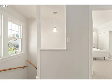 2033 E 19th Avenue Eugene OR 97403