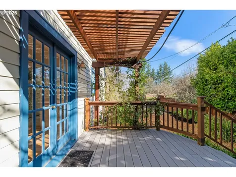 2033 E 19th Avenue Eugene OR 97403