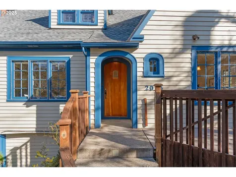 2033 E 19th Avenue Eugene OR 97403