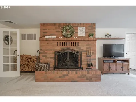 910 NW Overlook Drive Corvallis OR 97330
