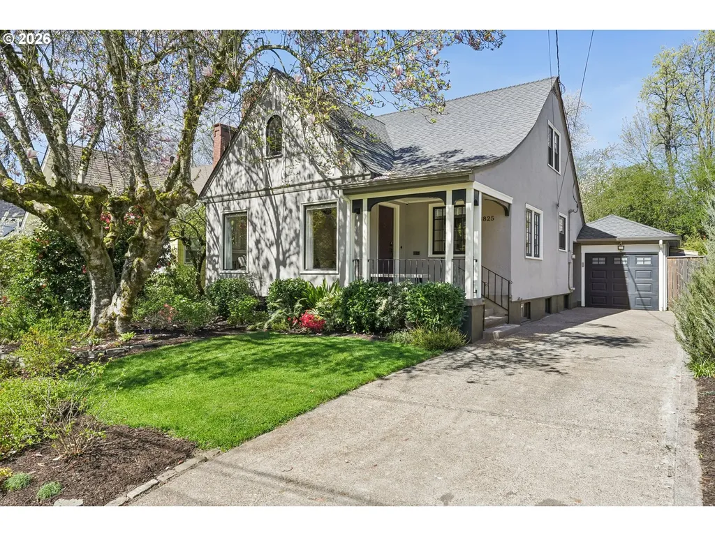 3825 SE Carlton Street Portland OR 97202