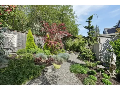 3825 SE Carlton Street Portland OR 97202