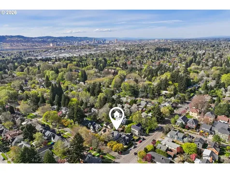 3825 SE Carlton Street Portland OR 97202