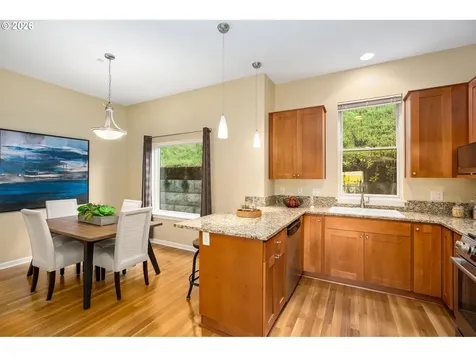 635 NW 24th Avenue Portland OR 97210