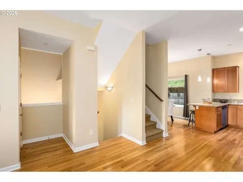 635 NW 24th Avenue Portland OR 97210