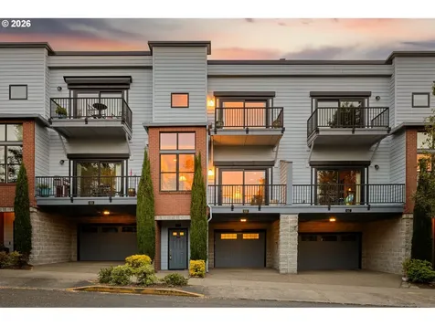 635 NW 24th Avenue Portland OR 97210