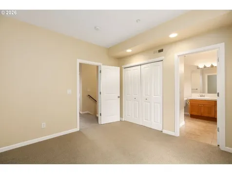 635 NW 24th Avenue Portland OR 97210