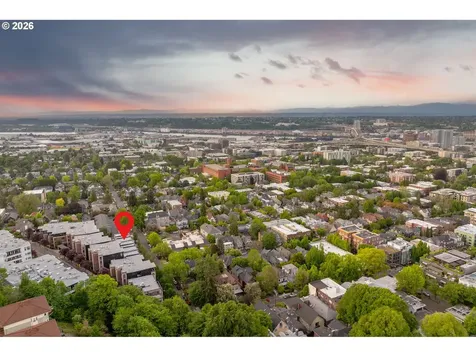 635 NW 24th Avenue Portland OR 97210