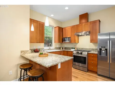 635 NW 24th Avenue Portland OR 97210