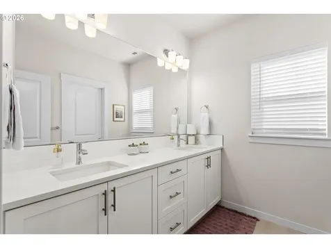 11000 SW Verdun Loop Wilsonville OR 97070