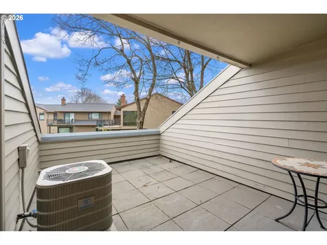 194 N Hayden Bay Drive Portland OR 97217