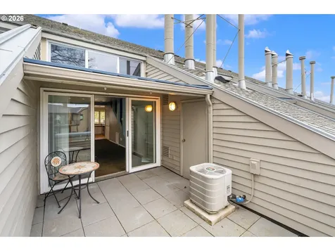 194 N Hayden Bay Drive Portland OR 97217