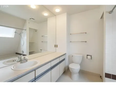 194 N Hayden Bay Drive Portland OR 97217