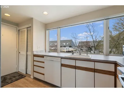 194 N Hayden Bay Drive Portland OR 97217