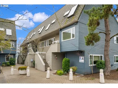 194 N Hayden Bay Drive Portland OR 97217