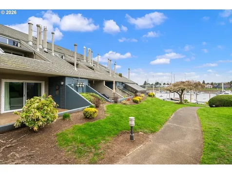 194 N Hayden Bay Drive Portland OR 97217