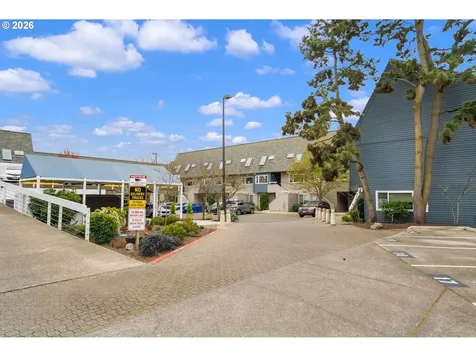 194 N Hayden Bay Drive Portland OR 97217