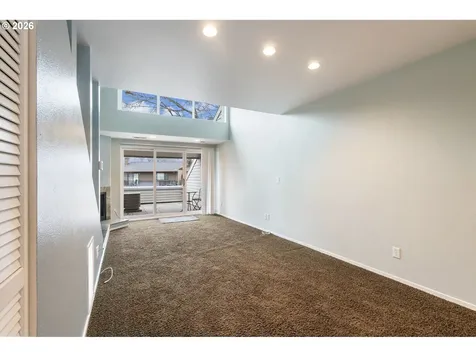 194 N Hayden Bay Drive Portland OR 97217