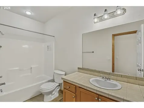 2132 SE 143rd Avenue Portland OR 97233