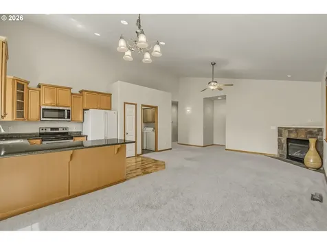 2132 SE 143rd Avenue Portland OR 97233