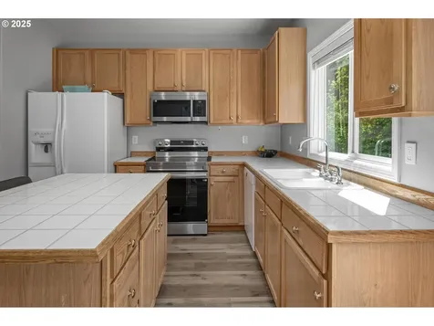 7358 NE Shaleen Street Hillsboro OR 97124